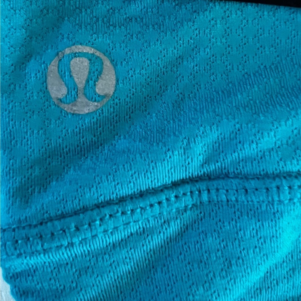 Lululemon - Picture 3 of 4